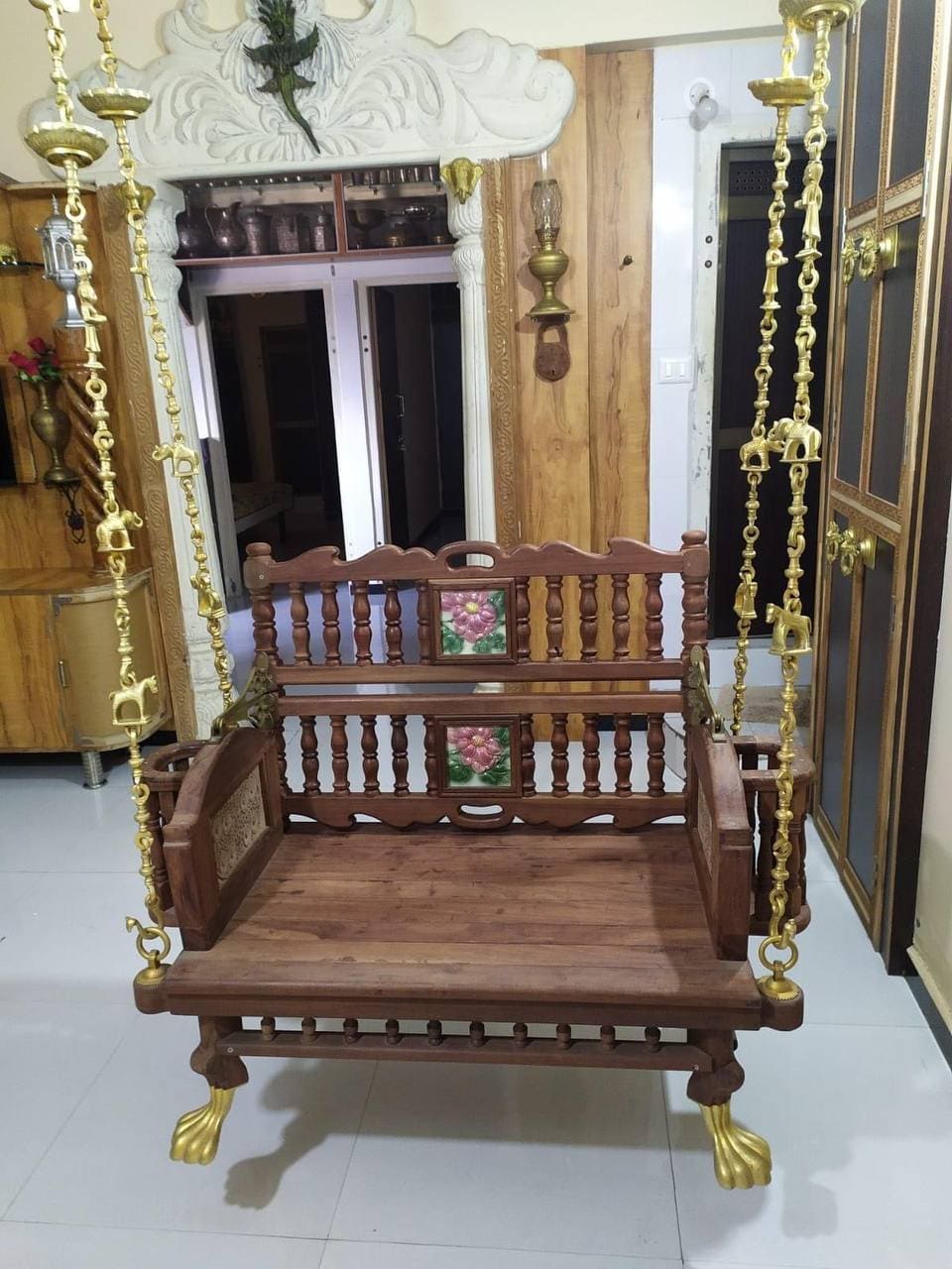 wooden furniture shop in karaikudi
